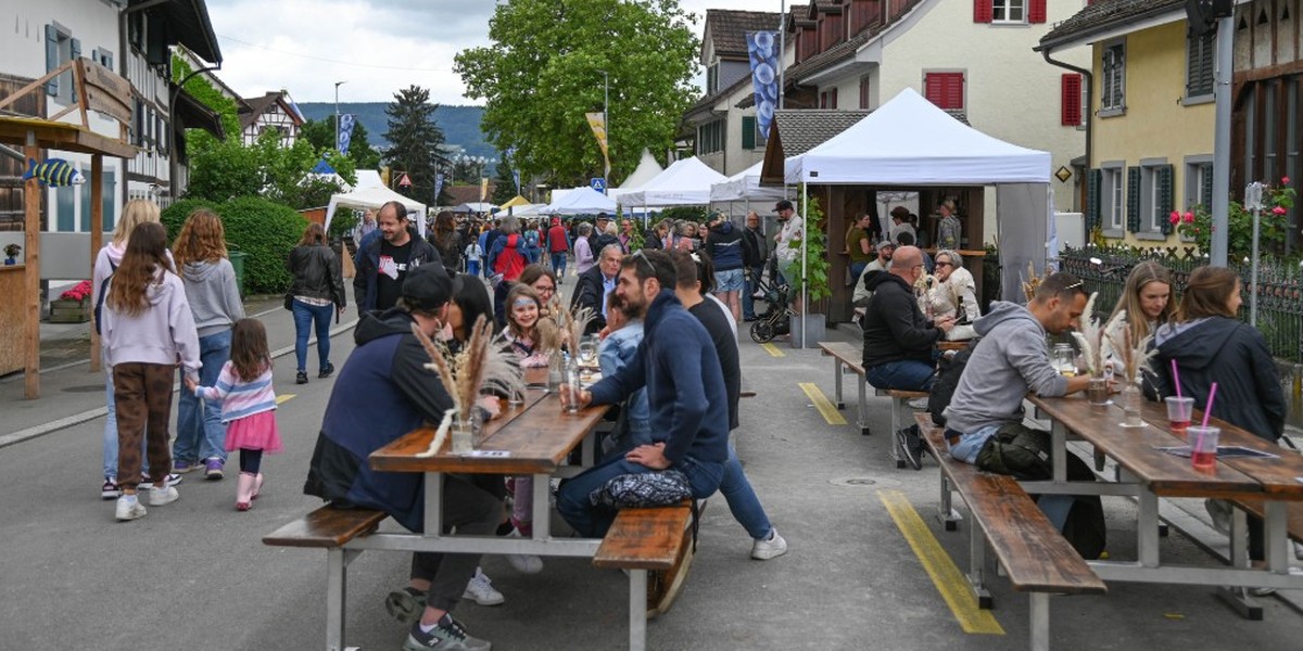 Titelbild des Events: Rebblüetefest, Weiningen